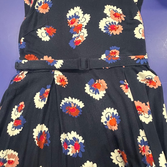 Boden 14 Navy blue Floral Midi Dress belt full skirt flowers lined short sleeve - Picture 14 of 14